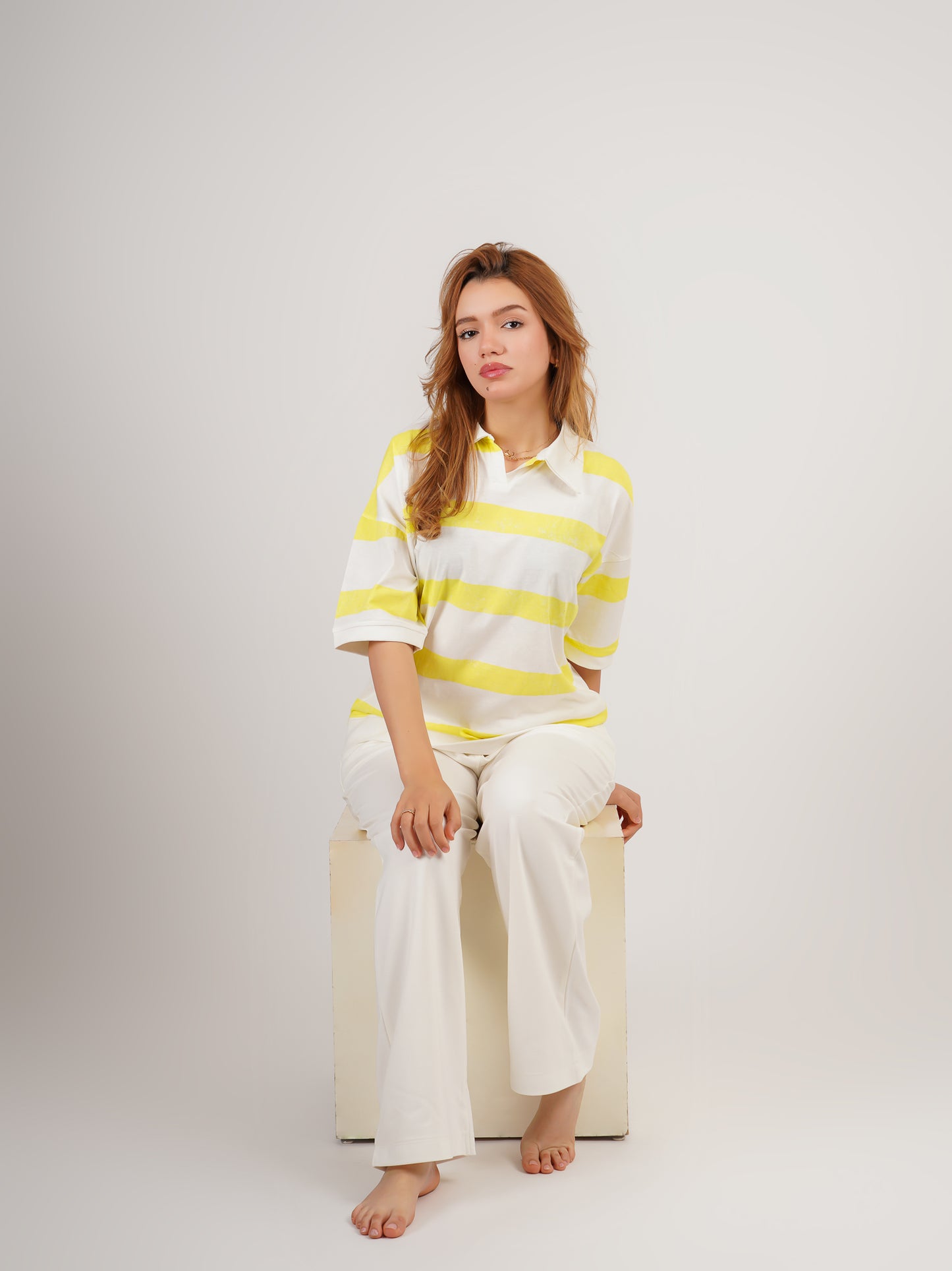 Pyjama femme blanc cassé et jaune – Style rayé décontracté